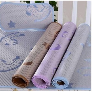 Chiếu lụa điều hoà kèm gối thảo dược cho bé