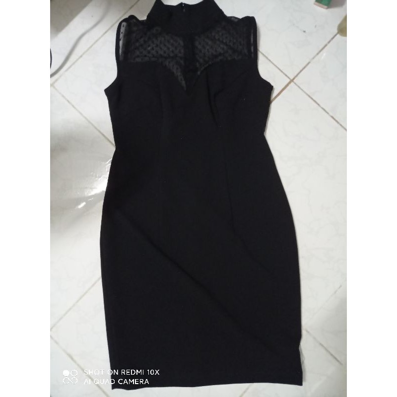 Pass Đầm thiết kế cổ lọ phối ren | BigBuy360 - bigbuy360.vn