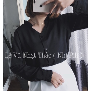 Áo cổ V neck bèo .
