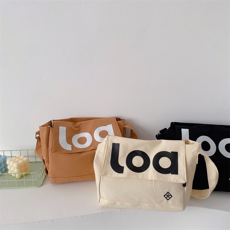Túi đeo chéo chữ LOA thòi trang cho bé T836