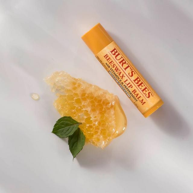 Son Dưỡng Môi Burt’s Bees Replenishing Lip Balm