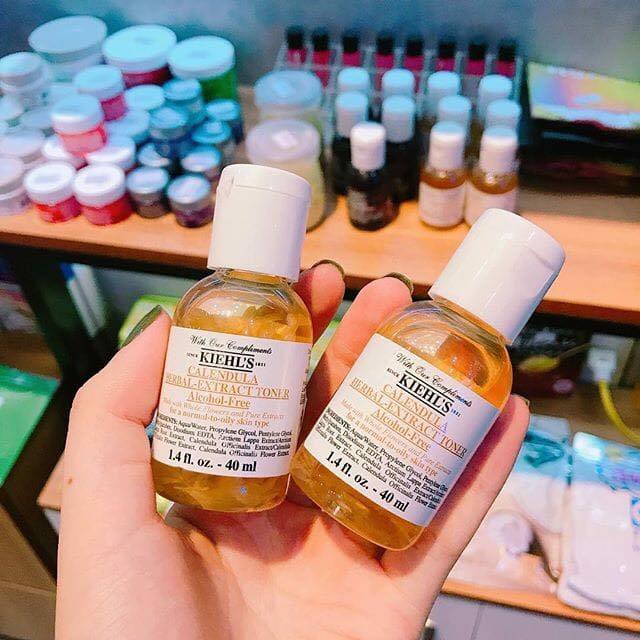 Toner Hoa Cúc Kiehl's Dưỡng Ẩm Làm Dịu Sưng Mụn Calendula Herbal Extract Toner - Chai 40ml