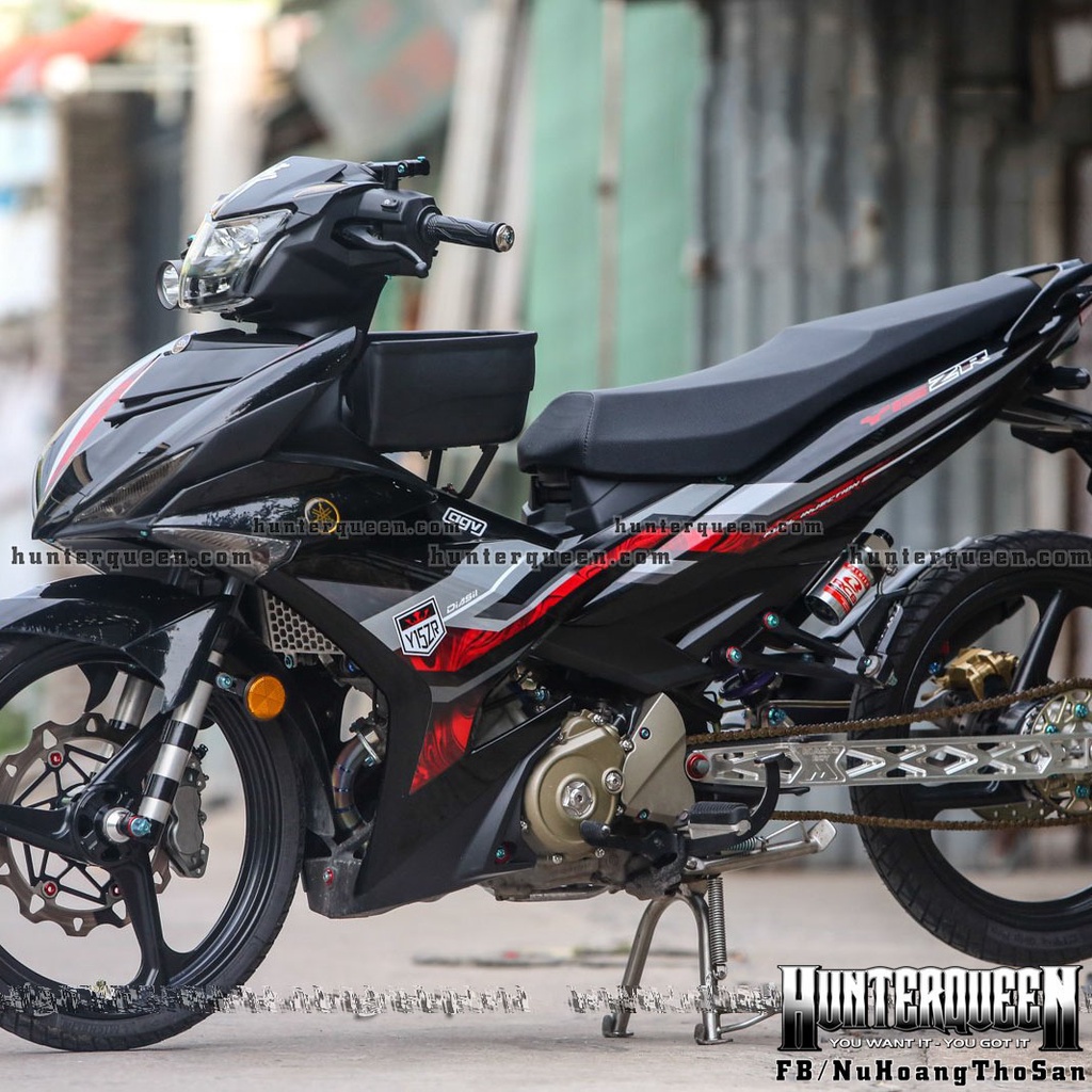 Tem rời Y15ZR đen đỏ xám in UV cao cấp, Dán xe Exciter 150 đời 2016-2019 màu đen. Mẫu decal hoa văn chìm ẩn