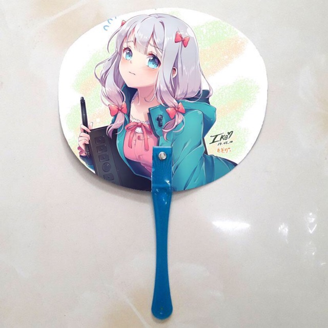 Quạt sagiri izumi in 2 mặt ảnh khác nhau
