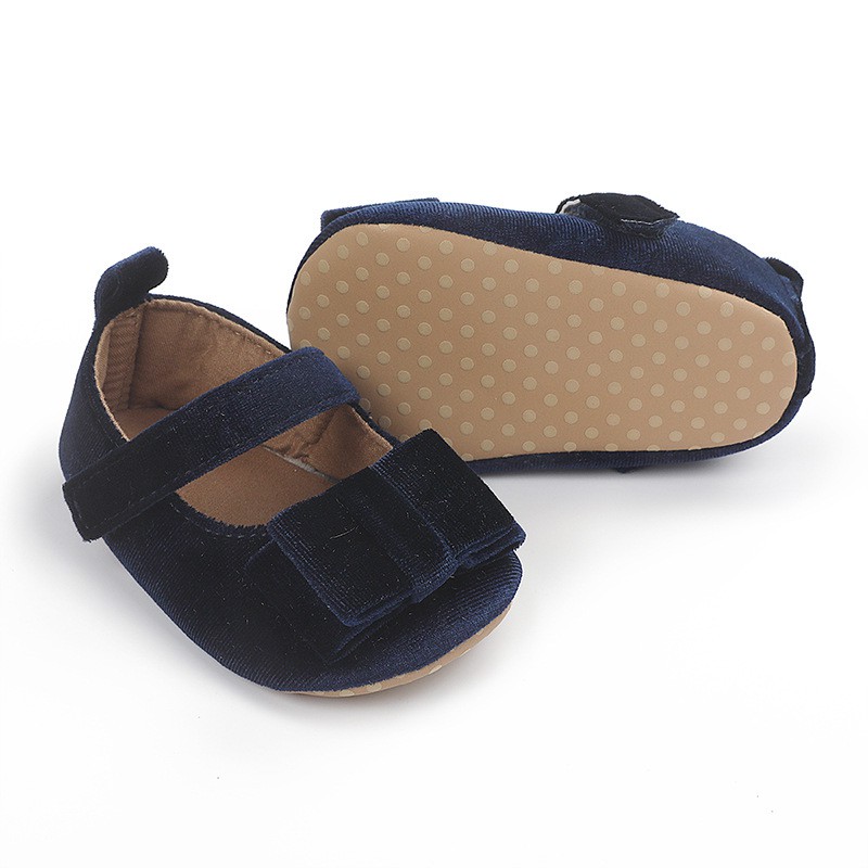 GIÀY BÚT BÊ NƠ NHUNG XINH CHO BÉ IU