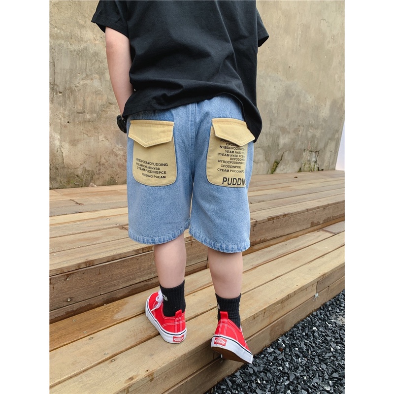 Quần short jean ngắn Magickids cho bé trai 2 3 4 5 6 7 8 tuổi form rộng Hàn Quốc phối túi in chữ Quần bò trẻ em QĐ22015