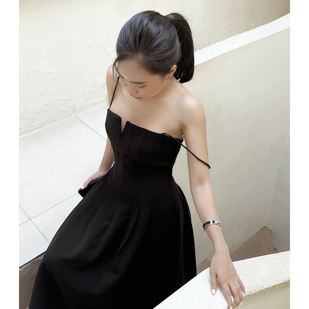 V11 - Váy 2s xẻ V