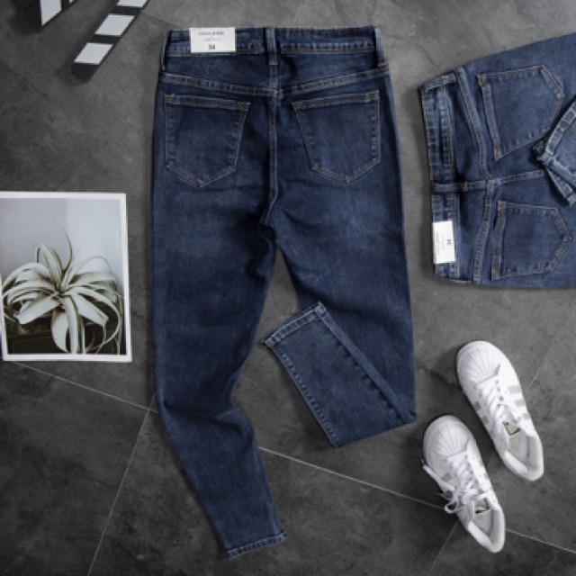 Quần jeans skinny màu xanh đá xước. | BigBuy360 - bigbuy360.vn