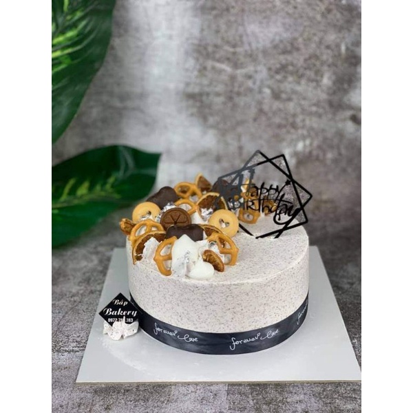 Bánh trái tim vị cafe trang trí bánh sinh nhật, bánh tròn nhân trái tim