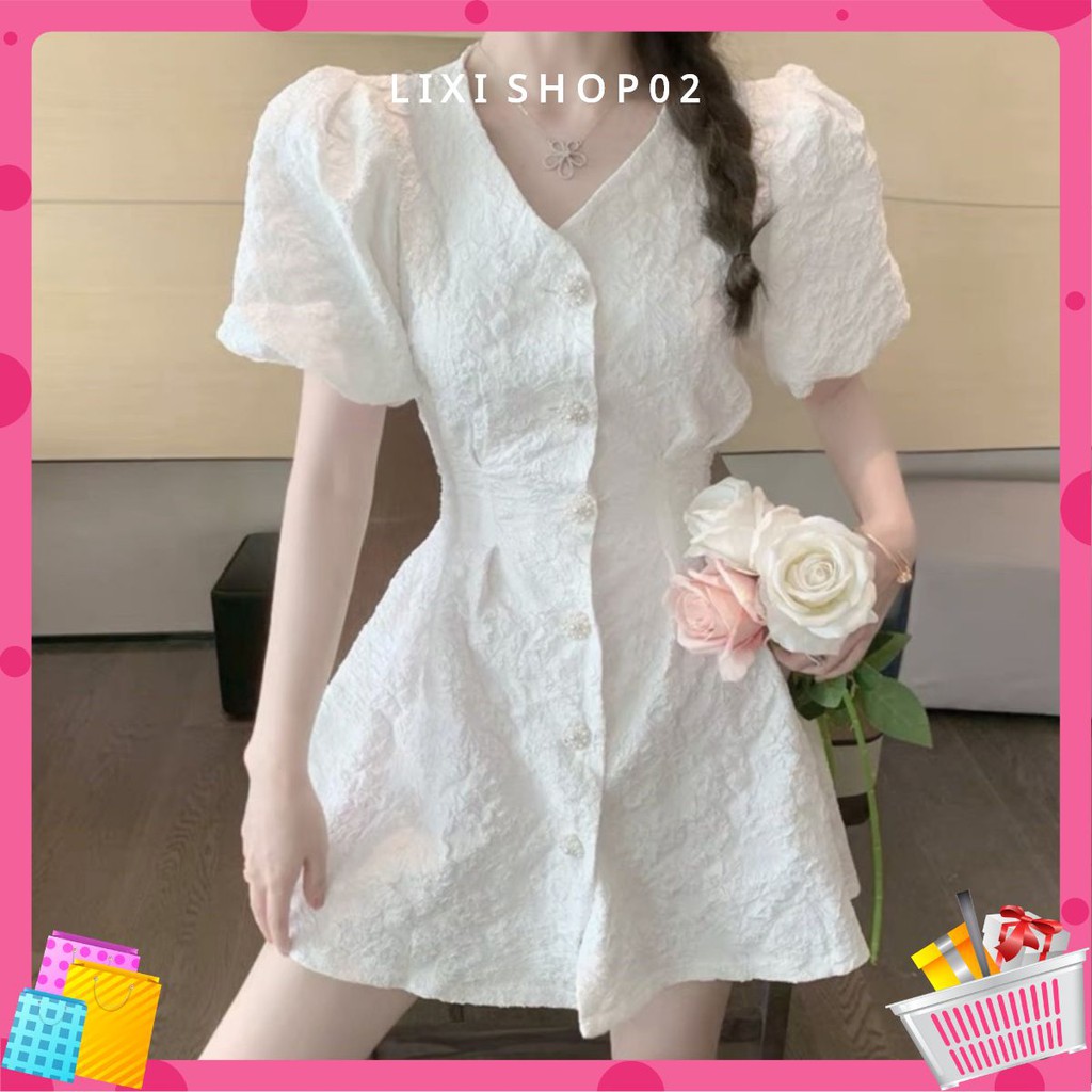 [Hàng có sẵn] Đầm nữ trắng vải gấm cổ V nút cườm váy ôm eo body siêu dễ thương | BigBuy360 - bigbuy360.vn