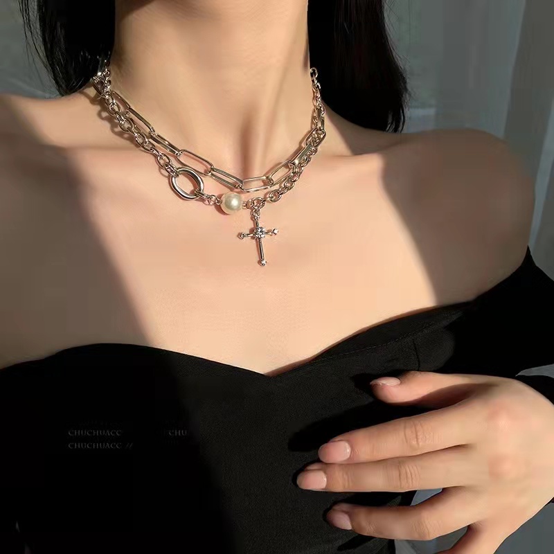 Vòng cổ Thời Trang Hàn Quốc Mặt Hình Trái Tim &amp; Bướm Có Đính Ngọc Trai Cho Nữ