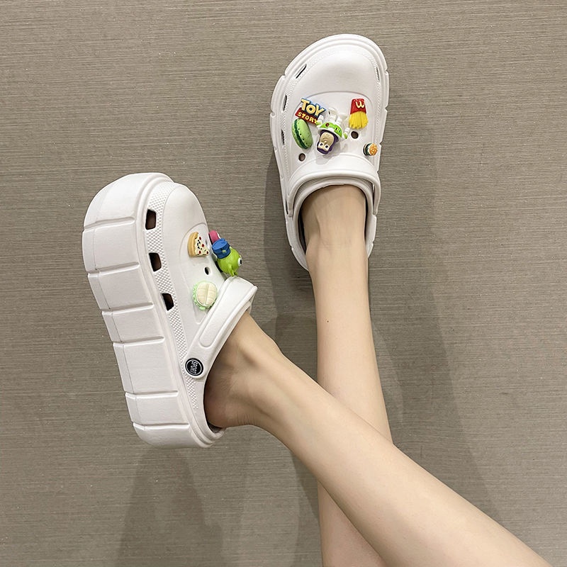 Dép Đi Biển Đục Lỗ Đế Dày In Hoạt Hình Dễ Thương Thời Trang Mùa Hè Cho Nữ