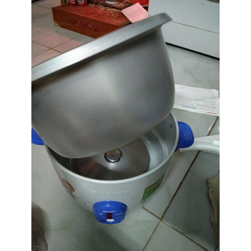 nồi cơm điện sharp nắp rời 1,5lit,1,8l,2,2l. 2,8l.hàng trưng bày y hình | BigBuy360 - bigbuy360.vn