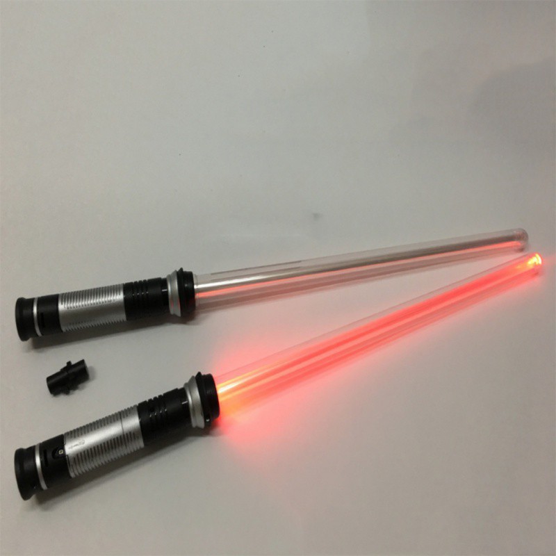 Set 2 cây kiếm ánh sáng trong phim Star Wars độc đáo cho bé