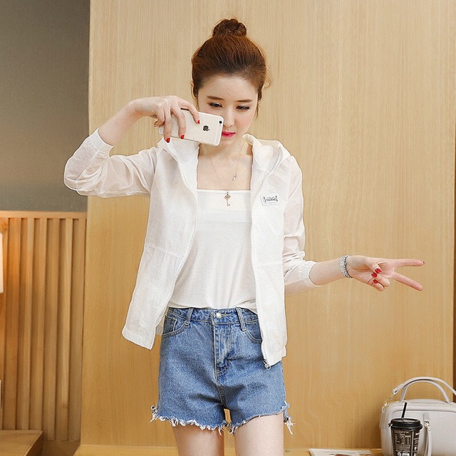 Áo gió chất đẹp kiểu dáng trẻ trung ảnh thật | BigBuy360 - bigbuy360.vn