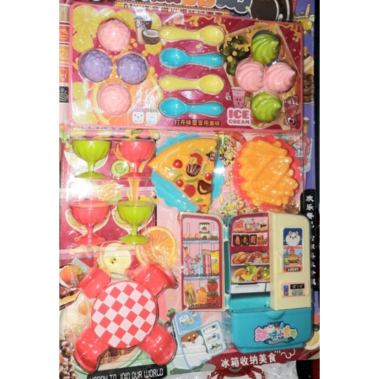 Một bộ đồ chơi nhà bếp cho bé bằng nhựa nhiều mẫu