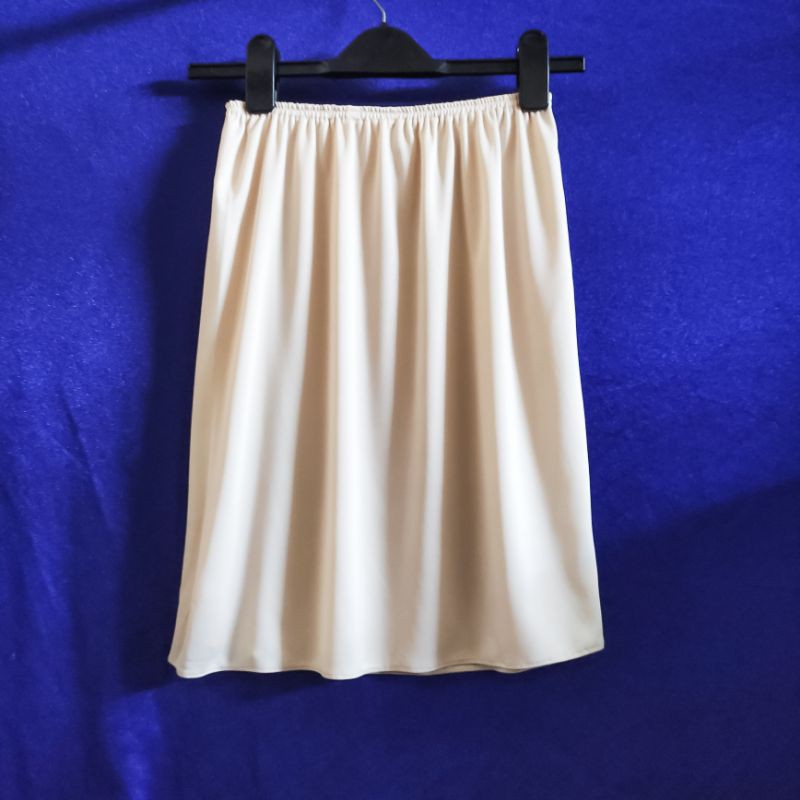 Chân váy lót chất xịn váy lót ngắn