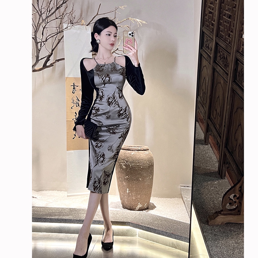 Đầm Dự Tiệc Vải Nhung Satin Dáng Ôm Xẻ Tà Phong Cách Thời Trang Mới 2022