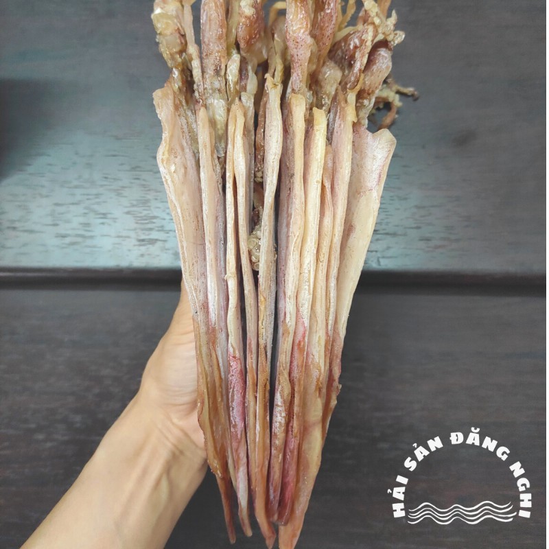Mực Khô Câu Tay Loại To Size 18-20 Con/Kg Mới Đảm Bảo Trắng Dày Cơm Không Cán Ép - Lẻ 1 Con | BigBuy360 - bigbuy360.vn