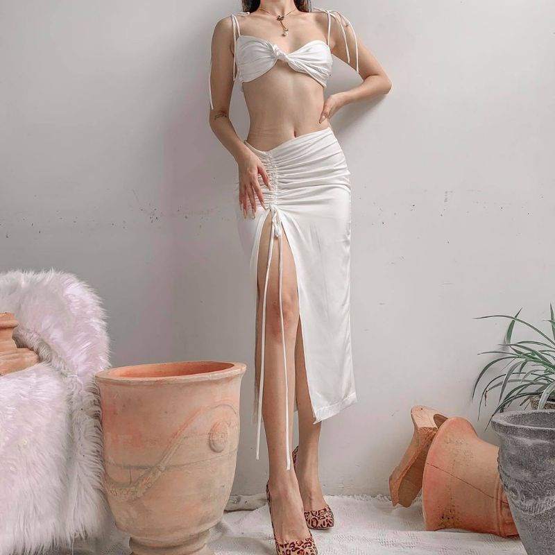 Set Áo Xoắn Ngực + Chân Váy Rút Dây Cao Cấp