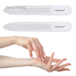 1 cây dũa móng tay bằng thủy tinh trong suốt