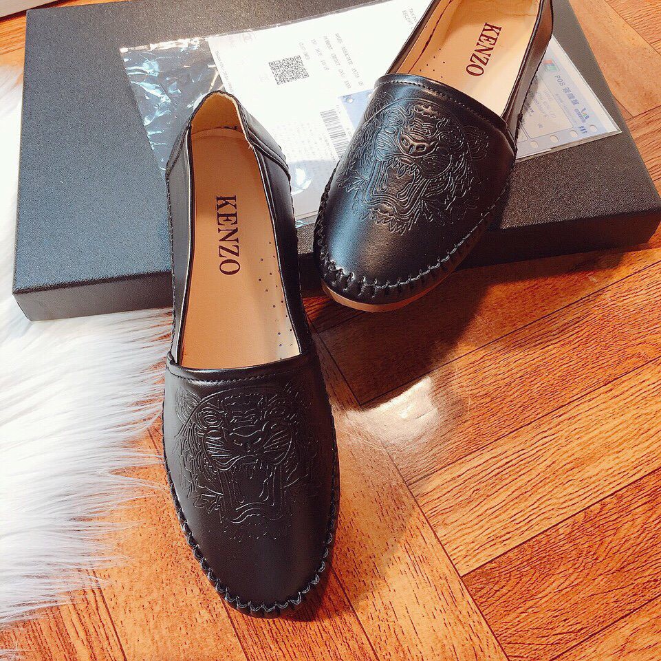 XẢ HÀNG LẺ SIZE - Giày slip on thêu viền da mịn | BigBuy360 - bigbuy360.vn