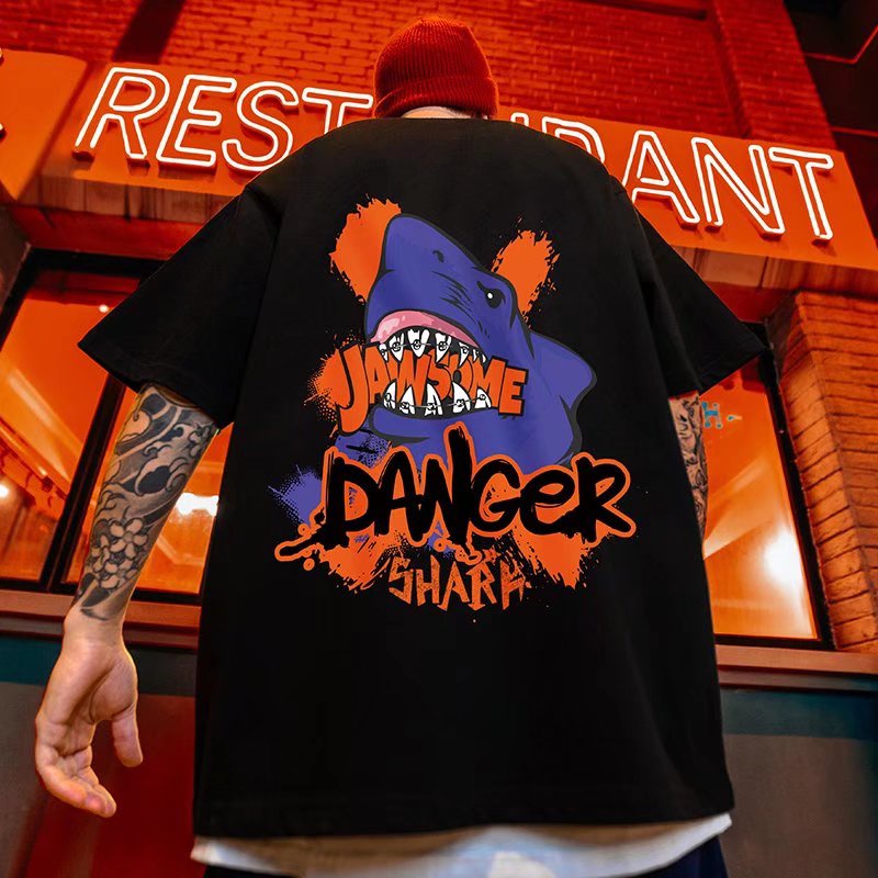 Áo Thun Mùa Hè Dáng Rộng In Họa Tiết Hoạt Hình Phong Cách Hip Hop Nhật Bản Cho Nam Giới Có Size M-8XL