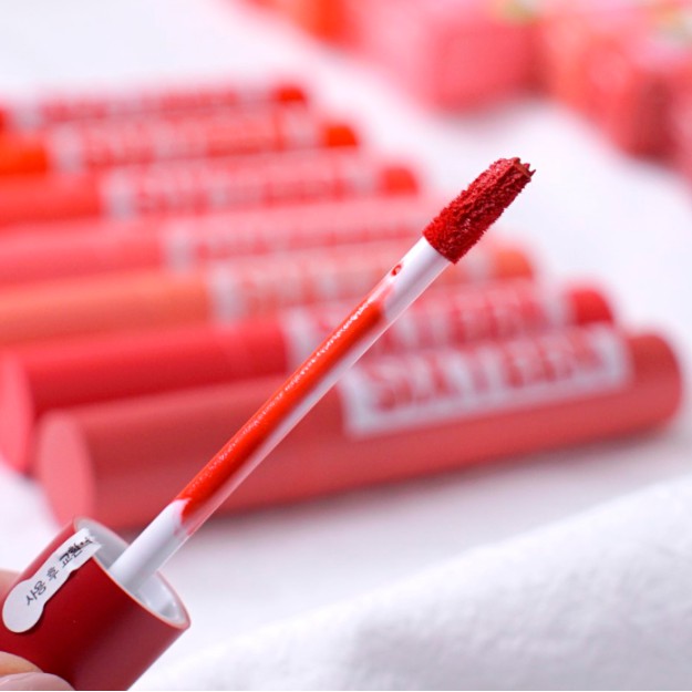 Son Kem Siêu Lì, Mịn Môi, Lên Màu Chuẩn 16Brand Fruit Chu Tint 4.5g | BigBuy360 - bigbuy360.vn