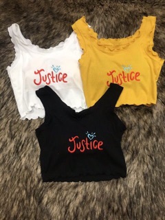 Áo croptop chữ thêu
