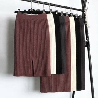 Chân váy len midi xẻ tà
