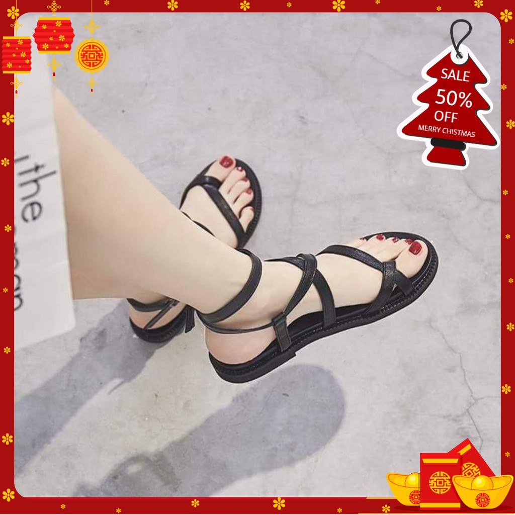Giày sandal dây chéo