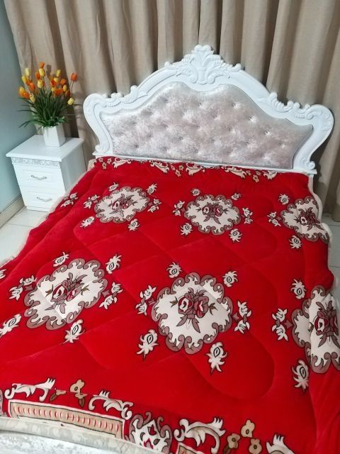 Chăn lông cừu việt nam loại đẹp | BigBuy360 - bigbuy360.vn