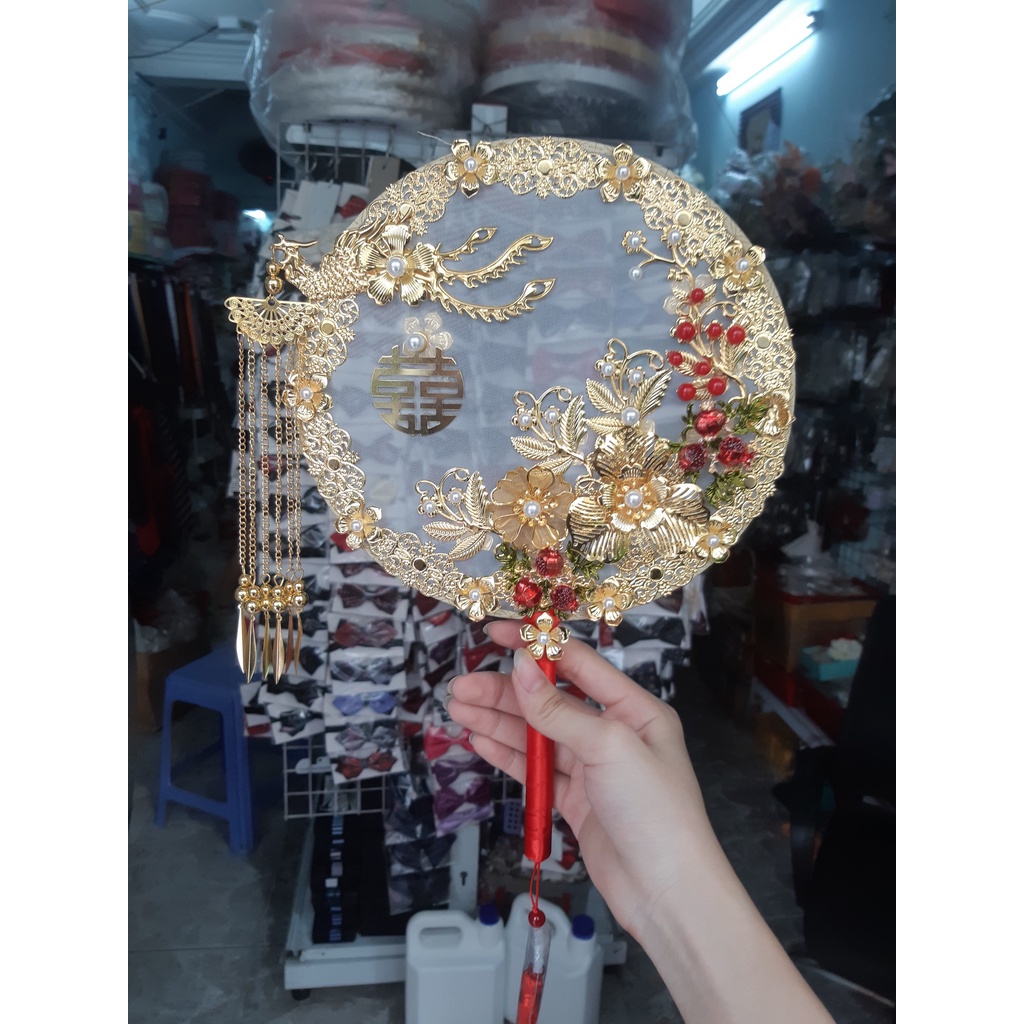Quạt cổ trang nữ, Quạt phụng chữ Hỷ