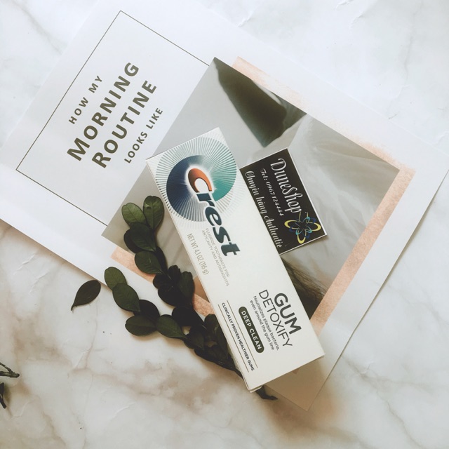 Kem đánh răng Crest Gum Detoxify 116g