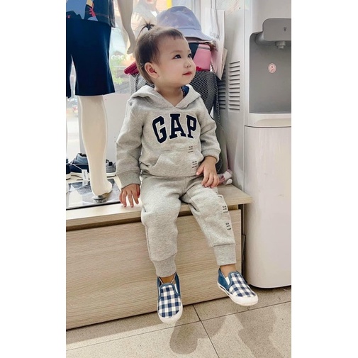 BỘ NỈ CHỮ GAP MÀU XÁM CHO BÉ