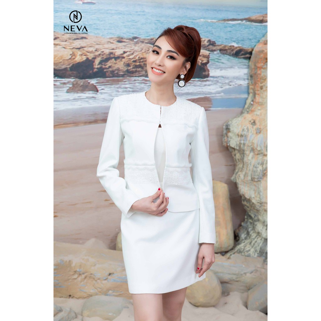 [Mã FAMALLT5 giảm 15% đơn 150k] Mini juyp trắng NEVA – 20F1W300090T010 | BigBuy360 - bigbuy360.vn