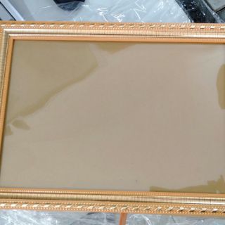 Khung ảnh viền vàng khổ A3