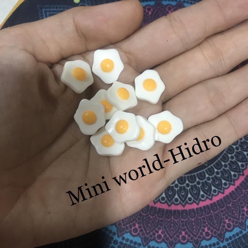 Trứng ốp la mini trang trí nhà búp bê.