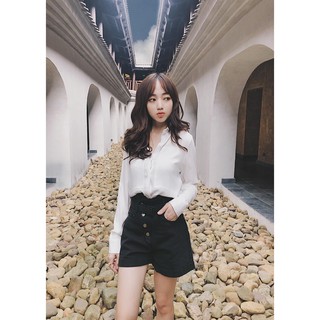 Sơ mi trắng cổ đức