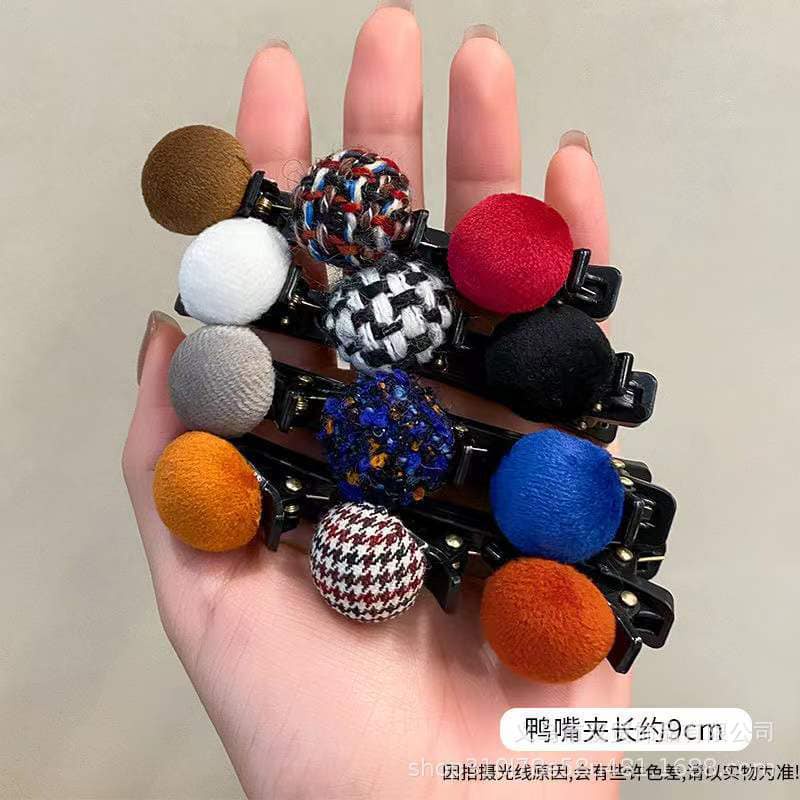 Cặp mái phồng 3 quả bông-bobu shop-Giao màu ngẫu nhiên