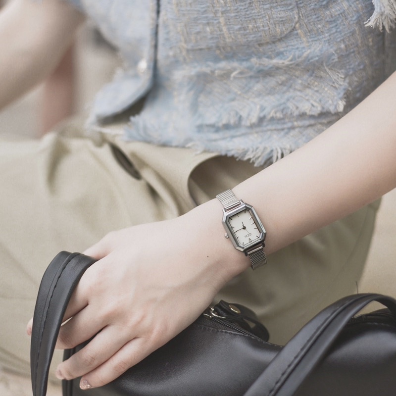 Đồng hồ nữ mặt vuông GEDI bạc đồng hồ nữ mặt nhỏ dây kim loại phong cách Hàn Quốc Watchesbytif size 26mm | BigBuy360 - bigbuy360.vn