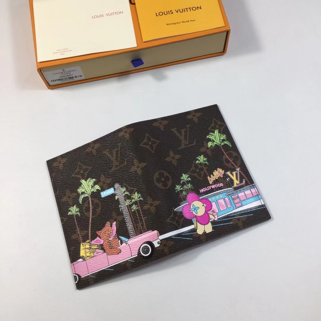 Sẵn sàng giao hàng Hộp đựng hộ chiếu Louis Vuitton LV Ladies New M80858