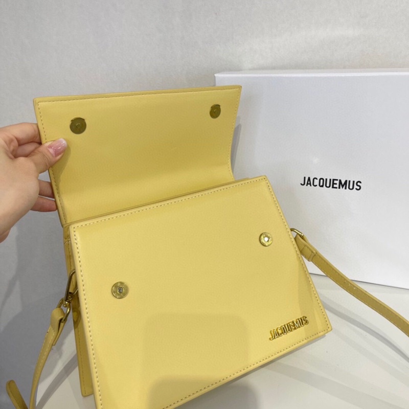 Túi xách jacquemus quai xoắn sz 25 hàng super