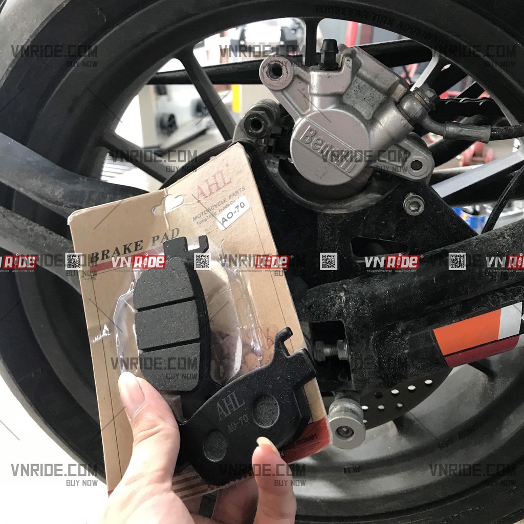 Má phanh sau Leoncino 500 / BN302 / BN302S / TRK 502 / BN251 (chính hãng AHL)