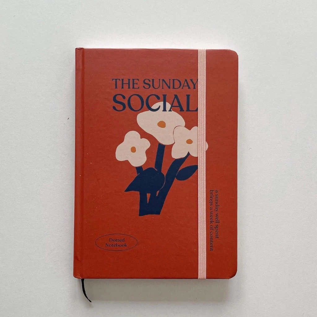 Sổ tay A5 CRABIT chấm dot 130gsm thích hợp vẽ màu nước, bullet journal - HOA ĐỎ Sunday Social