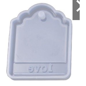 Khuôn móc khóa resin Love có lỗ sẵn