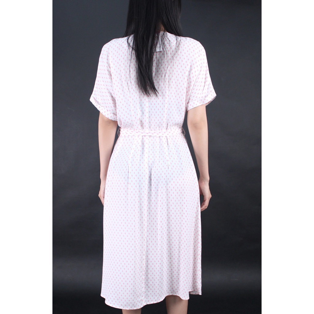 Q8961 - Đầm W4reHouse cổ tim tay ngắn nút trước cột nơ in hình lá