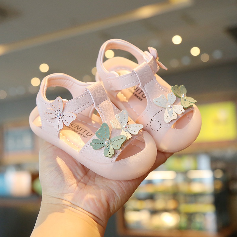SANITKUN Giày sandal đế mềm mại chống trượt đính hoa ngọc trai nhân tạo xinh xắn thời trang Hàn Quốc dành cho bé gái