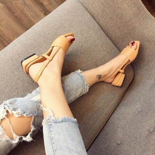Sandal Trơn Gót Vuông