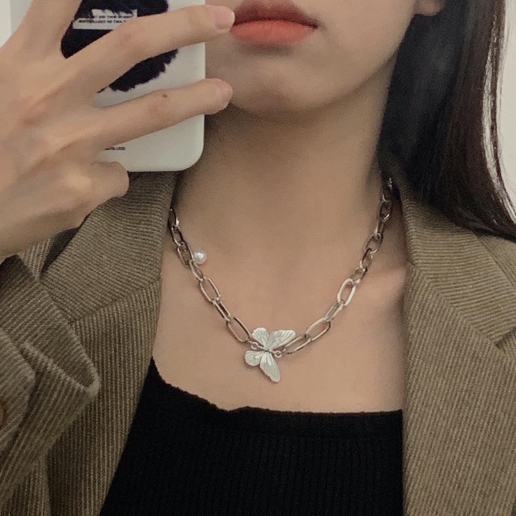 Vòng cổ Hình Bướm Đơn Giản Sang Trọng Cho Nữ